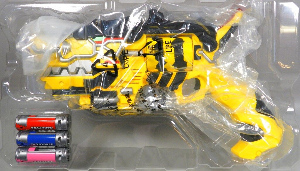 獣電戦隊キョウリュウジャー ガブリボルバー