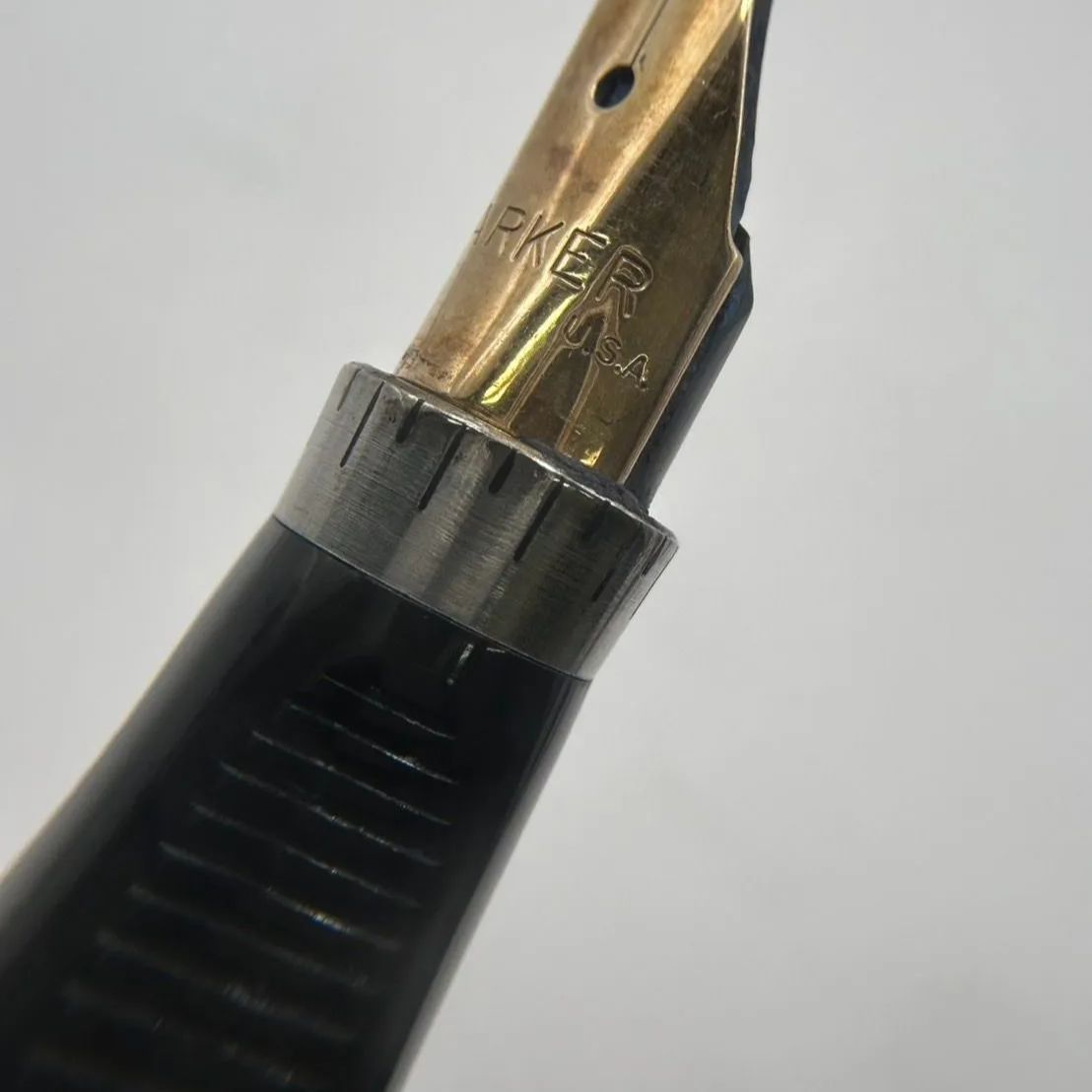 PARKER パーカー 万年筆 ペン先 14K刻印あり ブラック ゴールド ◎✨金製品✨14K PARKER パーカー 万年筆 ペン先585刻印あり ケースあり【