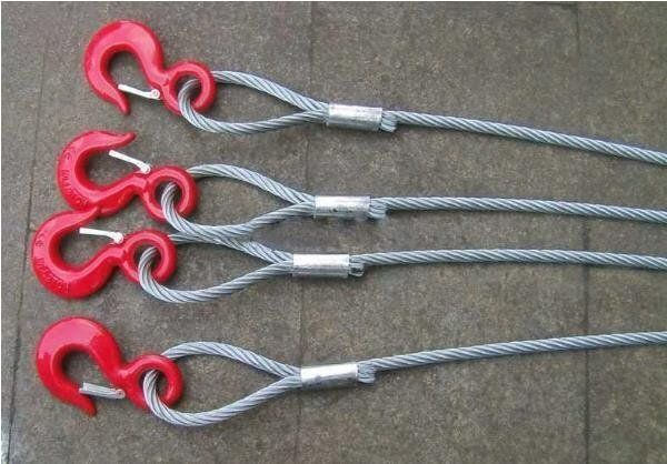 ワイヤーロープ 4本吊り