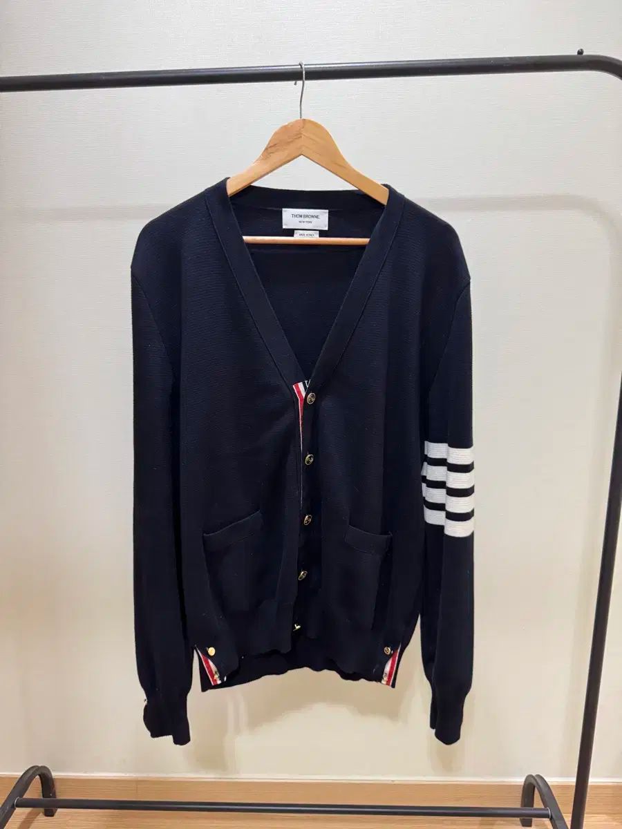 デパート| 4 サイズ Thom Browne トム ブラウン ミラノステッチ ゴールド カーディガン