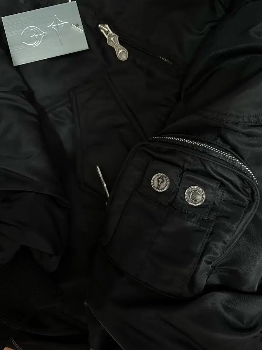 Thug Club サグクラブ 翼のない つぼみ 3size L 黒