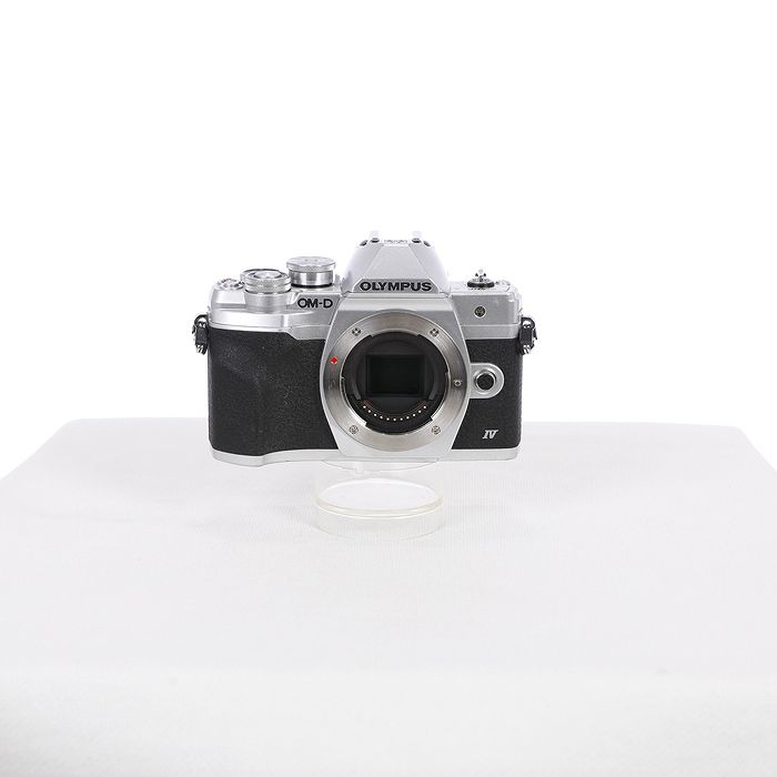 オリンパス OLYMPUS OM-D E-M10 MARK4 ボデイ シルバー