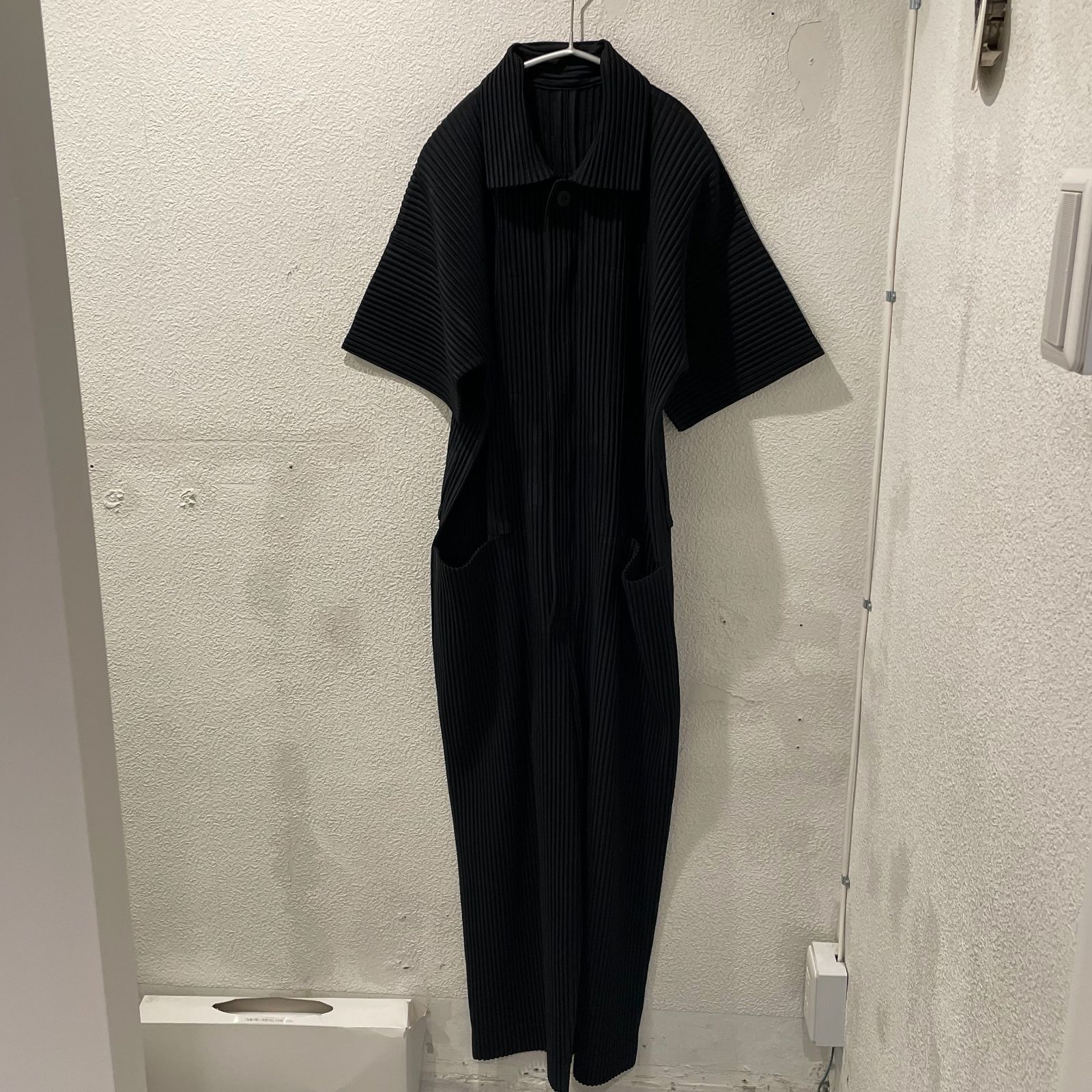 【最終値下げ】オムプリッセ イッセイミヤケ ジャンプスーツ 美品】オムプリッセ イッセイミヤケ 24SS つなぎ ジャンプスーツ