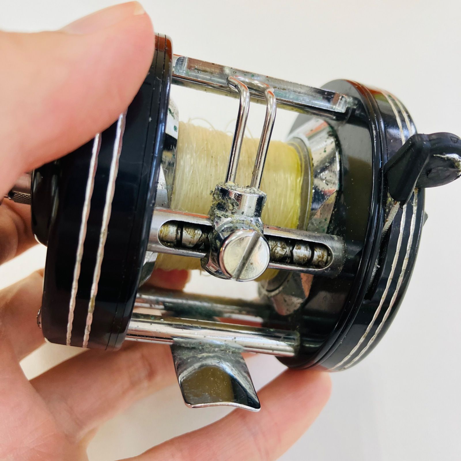 ヘドン　HEDDON MARK. lV3200 リール ヘドン HEDDON MARK. lV3200 リール NICE VINTAGE Heddon 3200