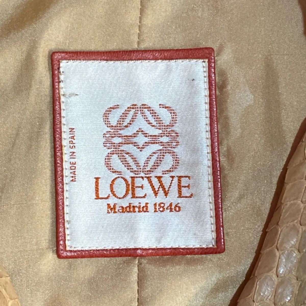 セレブ愛用ブランド⭐︎LOEWE ロエベ ジャケット リアルパイソン ヘビ 