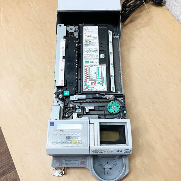 GLORY/グローリー 【中古】硬貨レジつり銭機 新500円 対応 カギ4