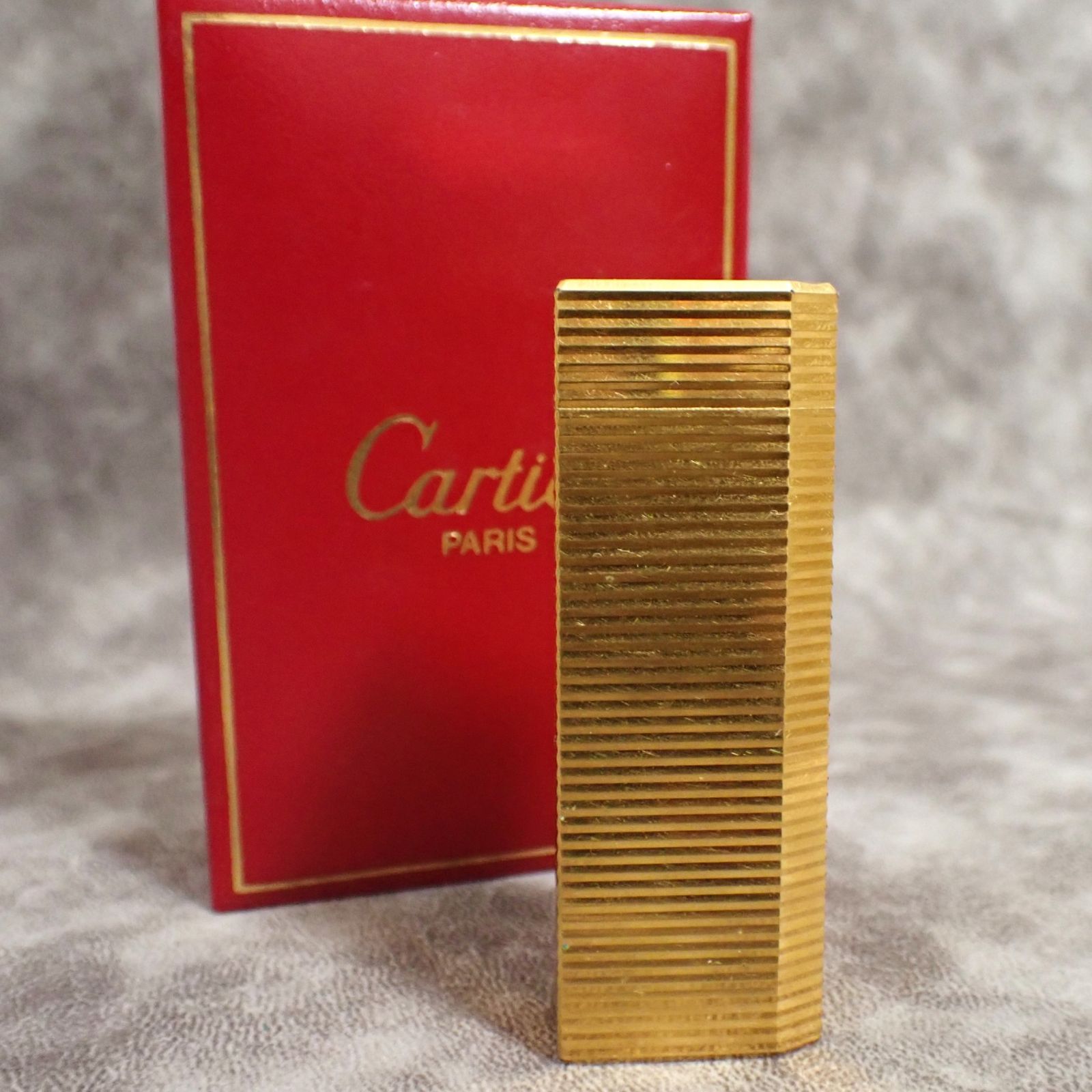 Cartier カルティエ ペンタゴン ガスライター（ジャンク品・箱付き） Cartier カルティエ ガスライター ゴールド系カラー ペンタゴン