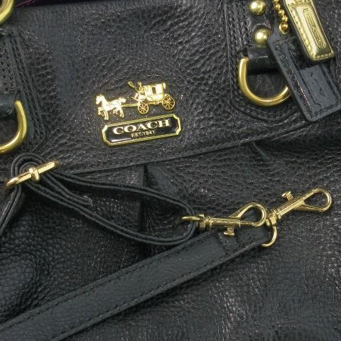 コーチ COACH