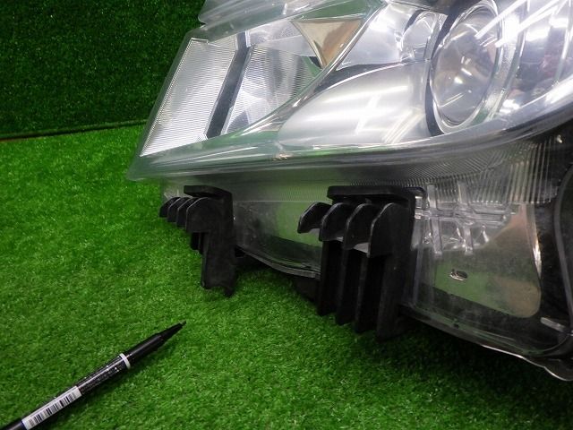 エルグランド 左ヘッドライト HID E52 PNE52 前期 100-23009 S2 日産