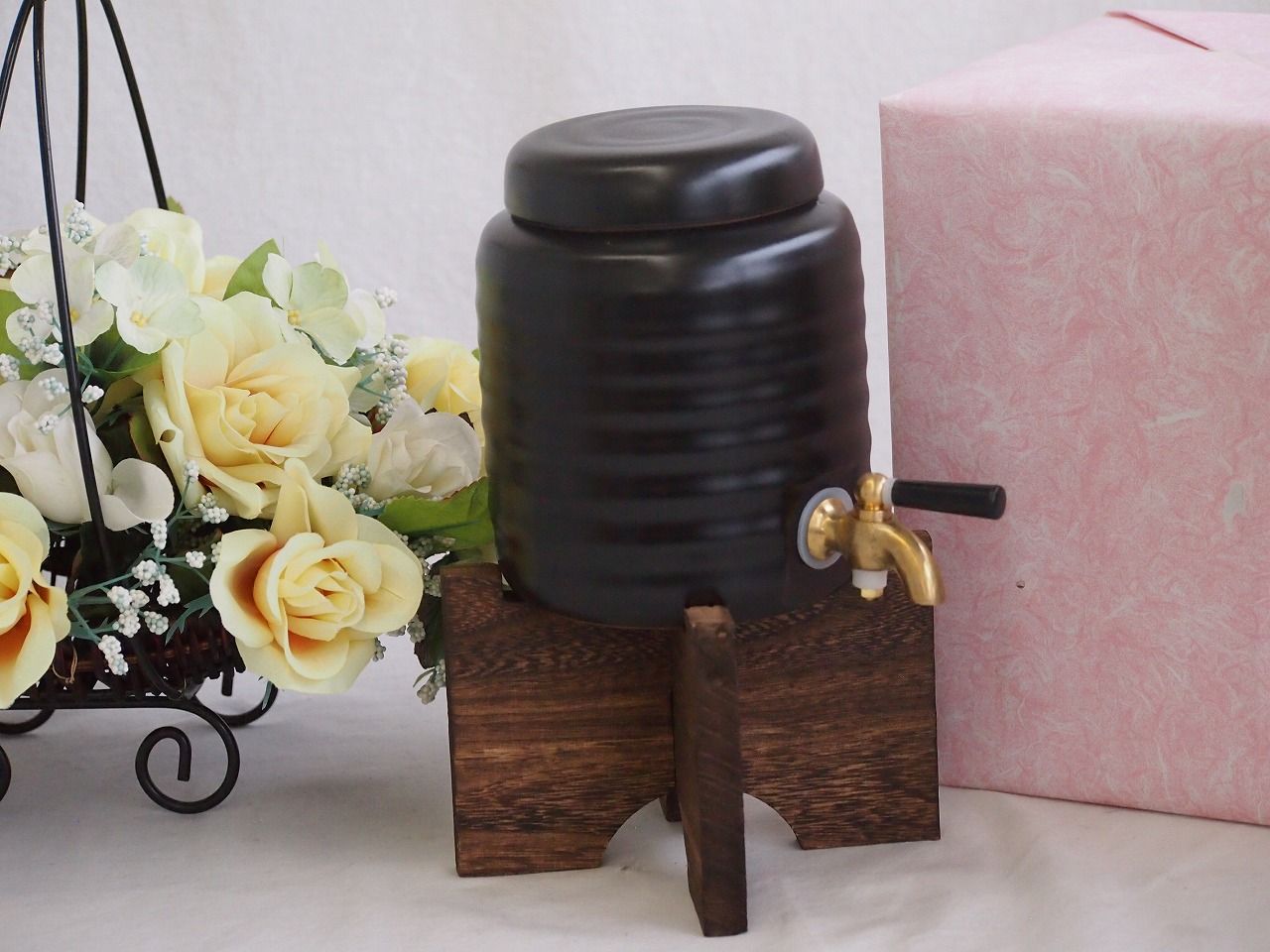 送料込み❣Sammy 北斗の拳✨焼酎サーバー 陶器製 レア新品未使用保管品❣ 送料込み❣Sammy 北斗の拳✨焼酎サーバー 陶器製 レア新品未使用
