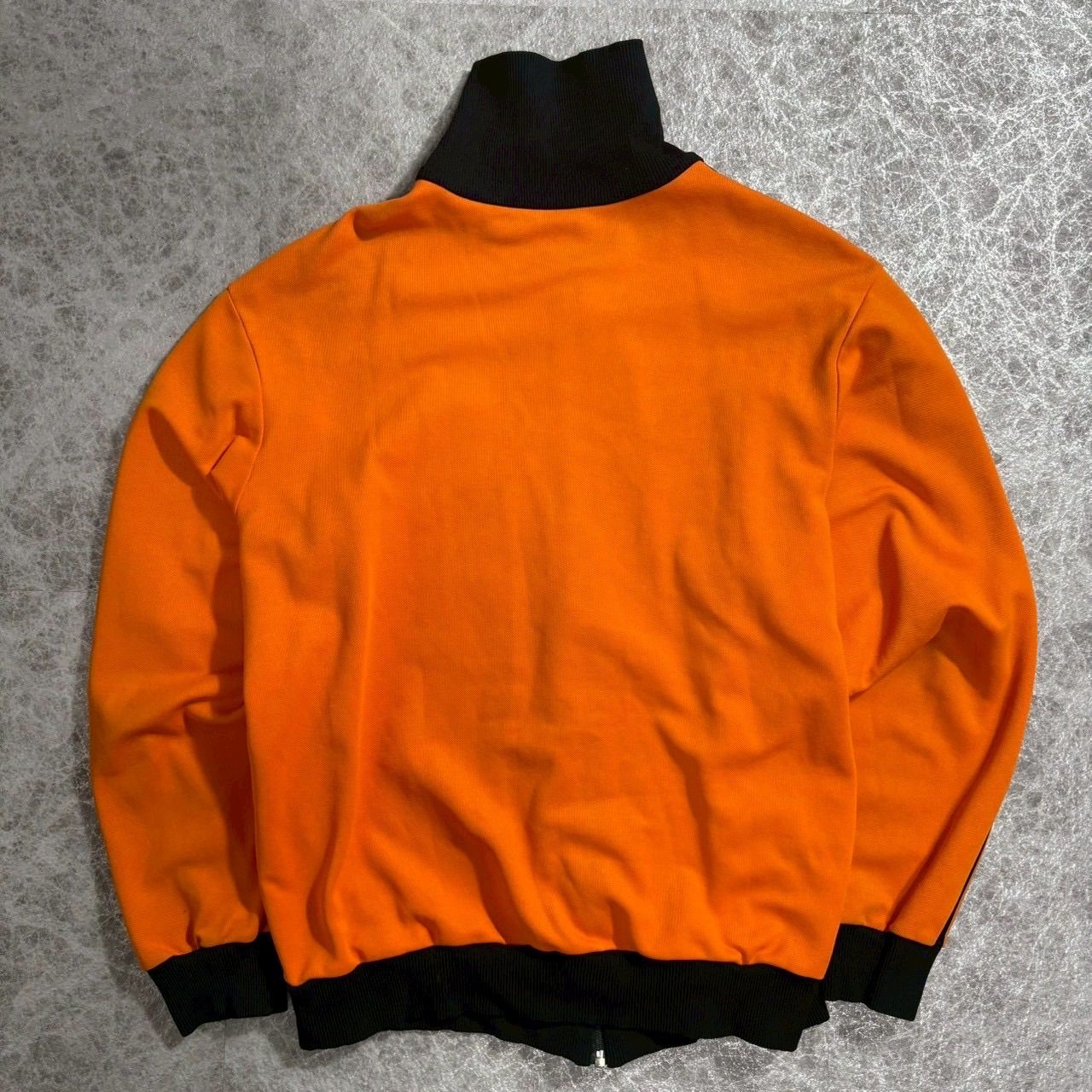 90s old adidas アディダス トラックジャケット ブラック オレンジ old adidas トラックジャケット デサント製 5 L相当 オレンジ×ブラック