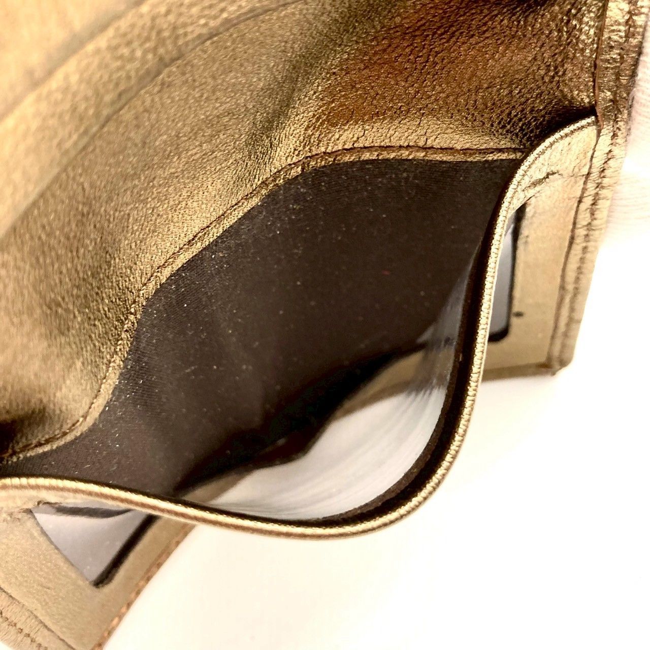 ボッテガヴェネタ 名刺入れ カードケース ラムスキン ゴールド 70821  