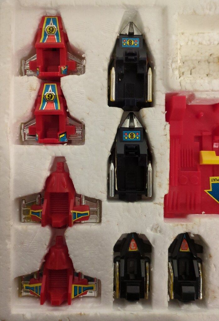 Takara Tomy - 美品　タカラ　ダイアクロン 14機合体 ガッツブロッカー Amazon.co.jp: ダイアクロン 14機合体 ガッツブロッカー