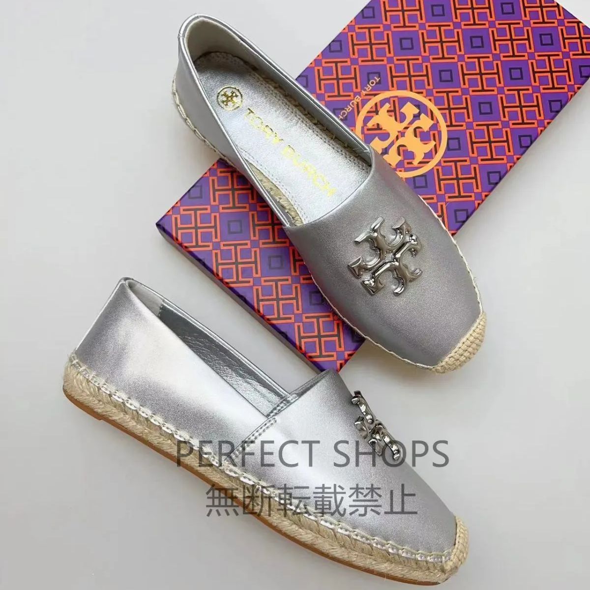 人気 TORY BURCH トリーバーチ フラットシューズ パンプス 夏サンダル ミュール レディース シルバー - メルカリ