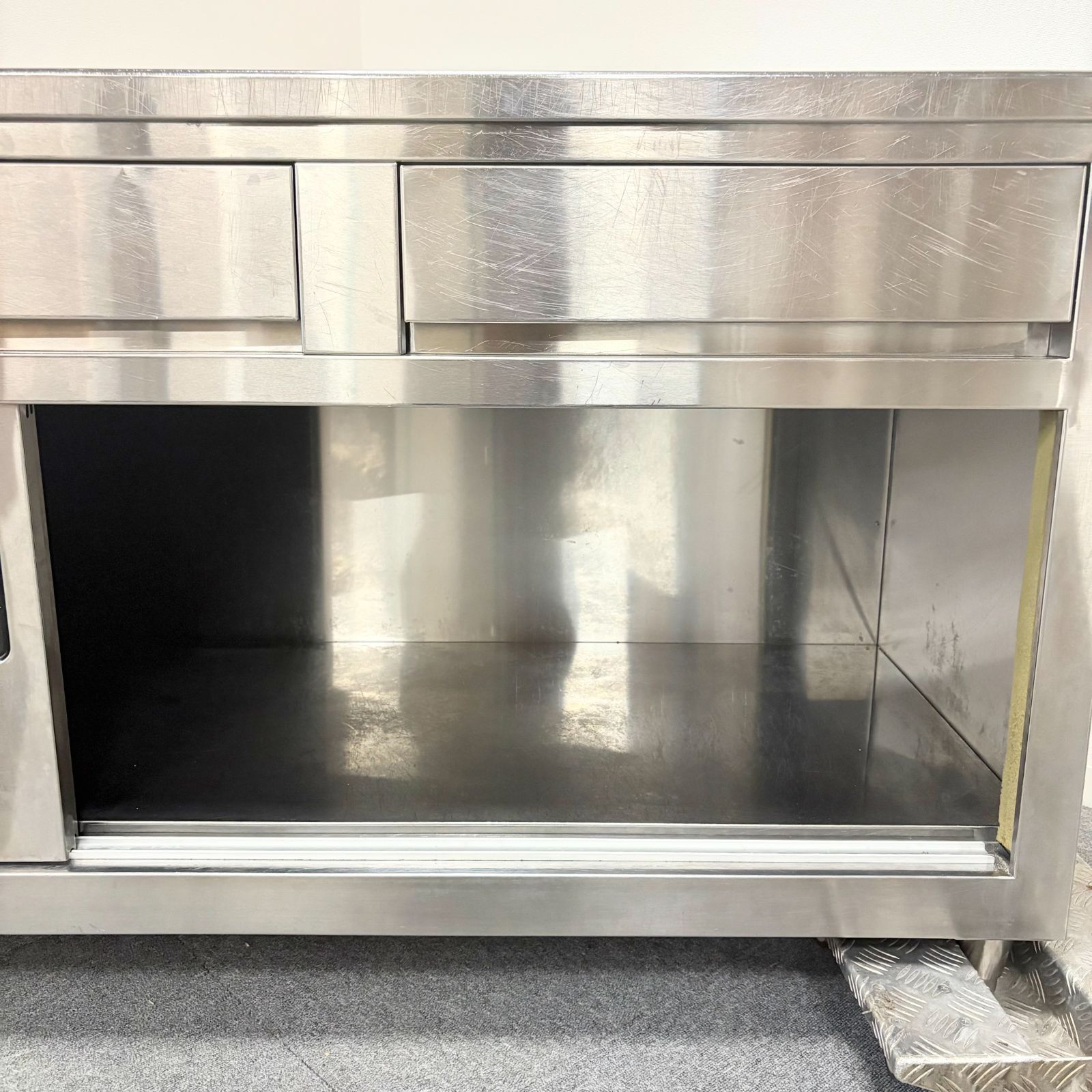 キャビネット|タニコー|幅1800mm×奥行600mm×高さ800mm|業務用|厨房機器|棚|台|テーブル|引き出し付|1509