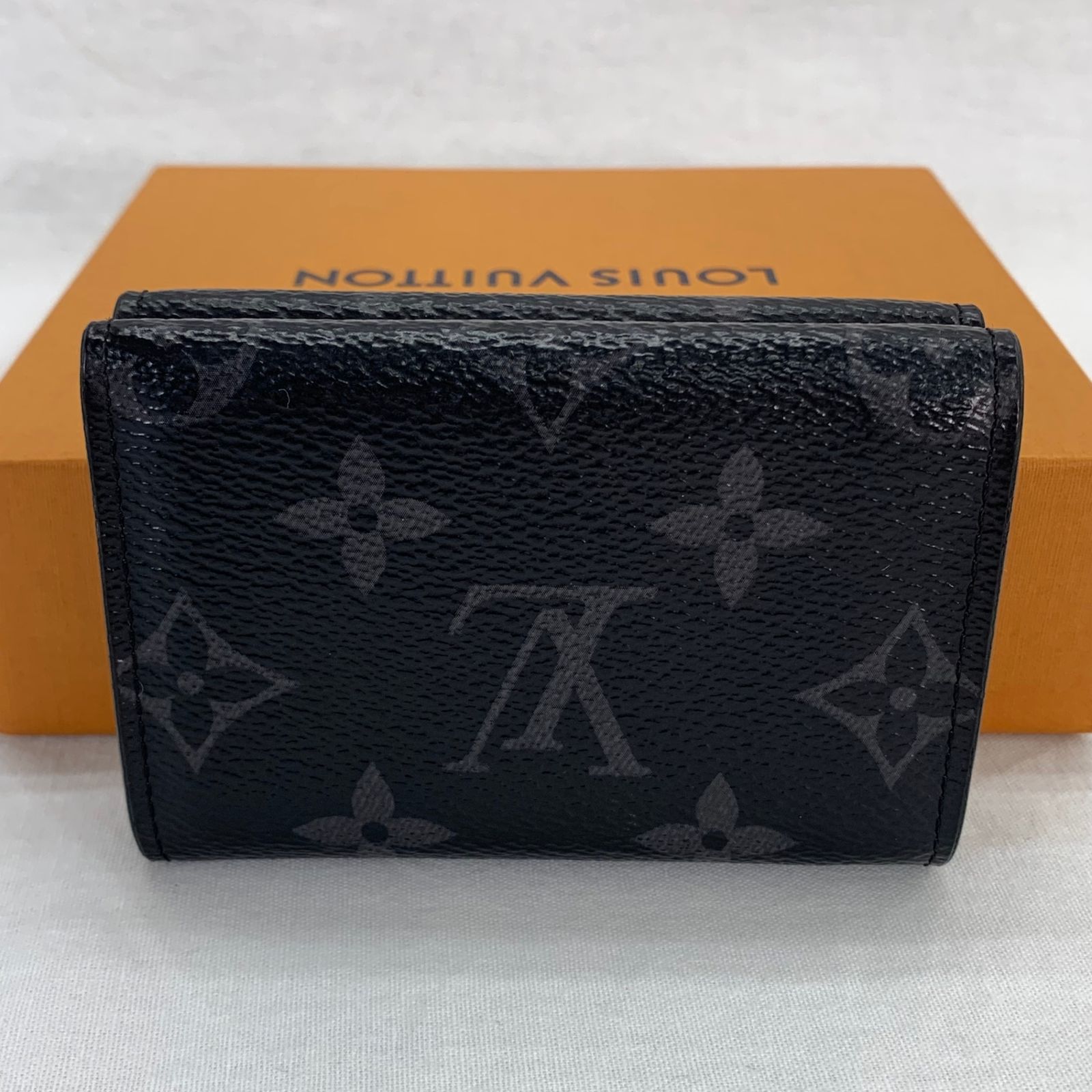 LOUIS VUITTON ルイヴィトン ディスカバリーコンパクト 三つ折り財布 モノグラム エクリプス M67630