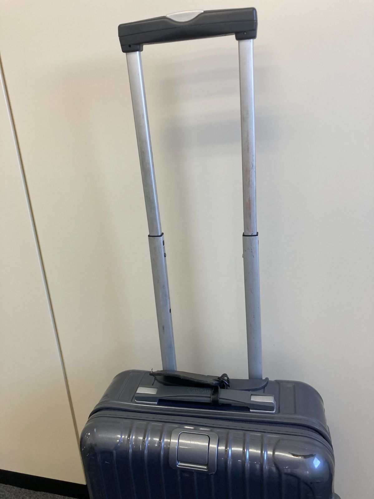 RIMOWA リモワ サルサ 2輪スーツケース RIMOWA リモワ サルサ 61L 2輪