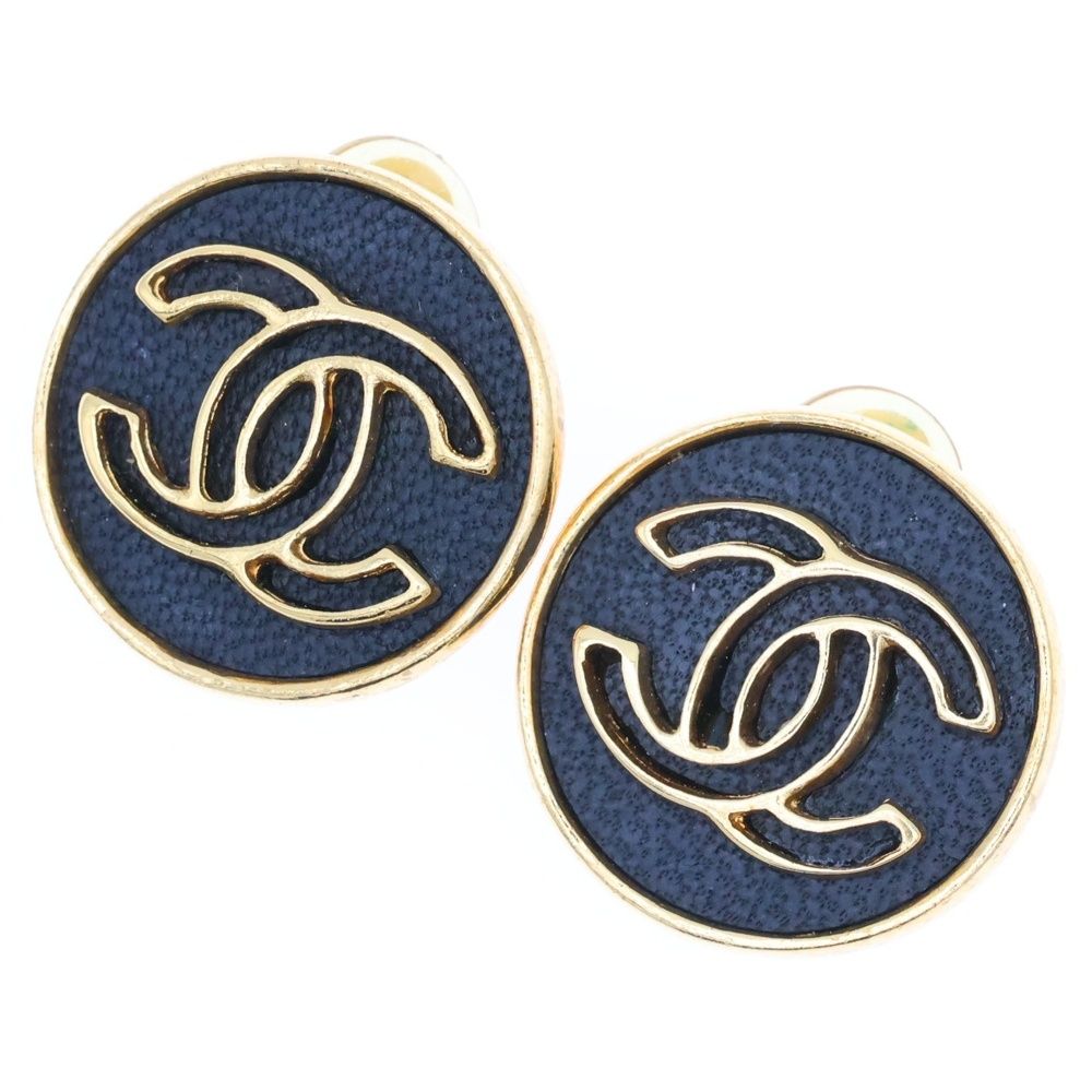 CHANEL ラウンドプレート ロゴ イヤリング CHANEL シャネル イヤリング アクセサリー ロゴプリント
