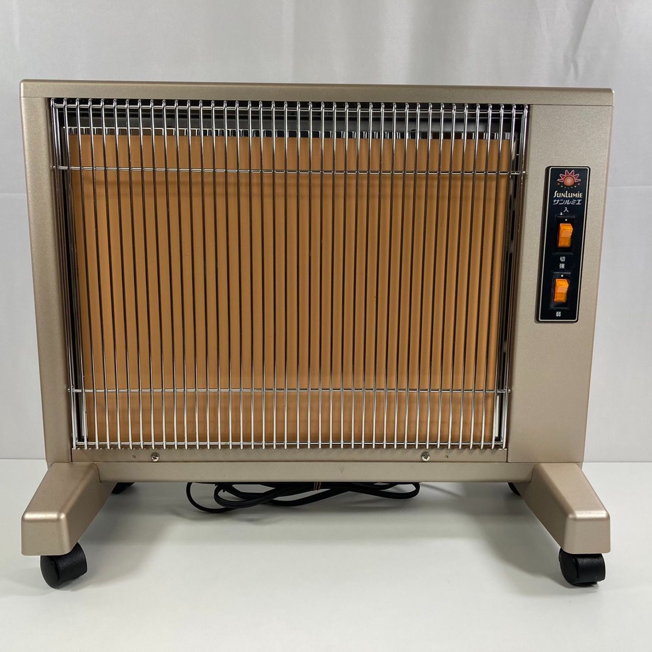 E-2】サンルミエ キュート E800LS 遠赤外線パネルヒーター - メルカリ