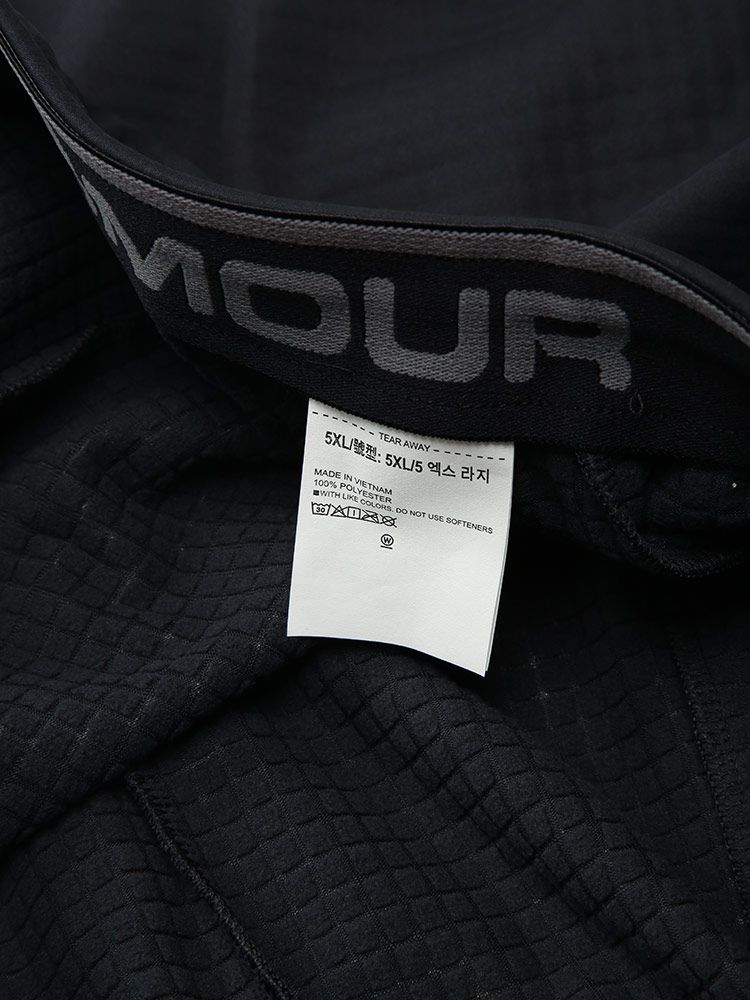 アンダーアーマー FITTED