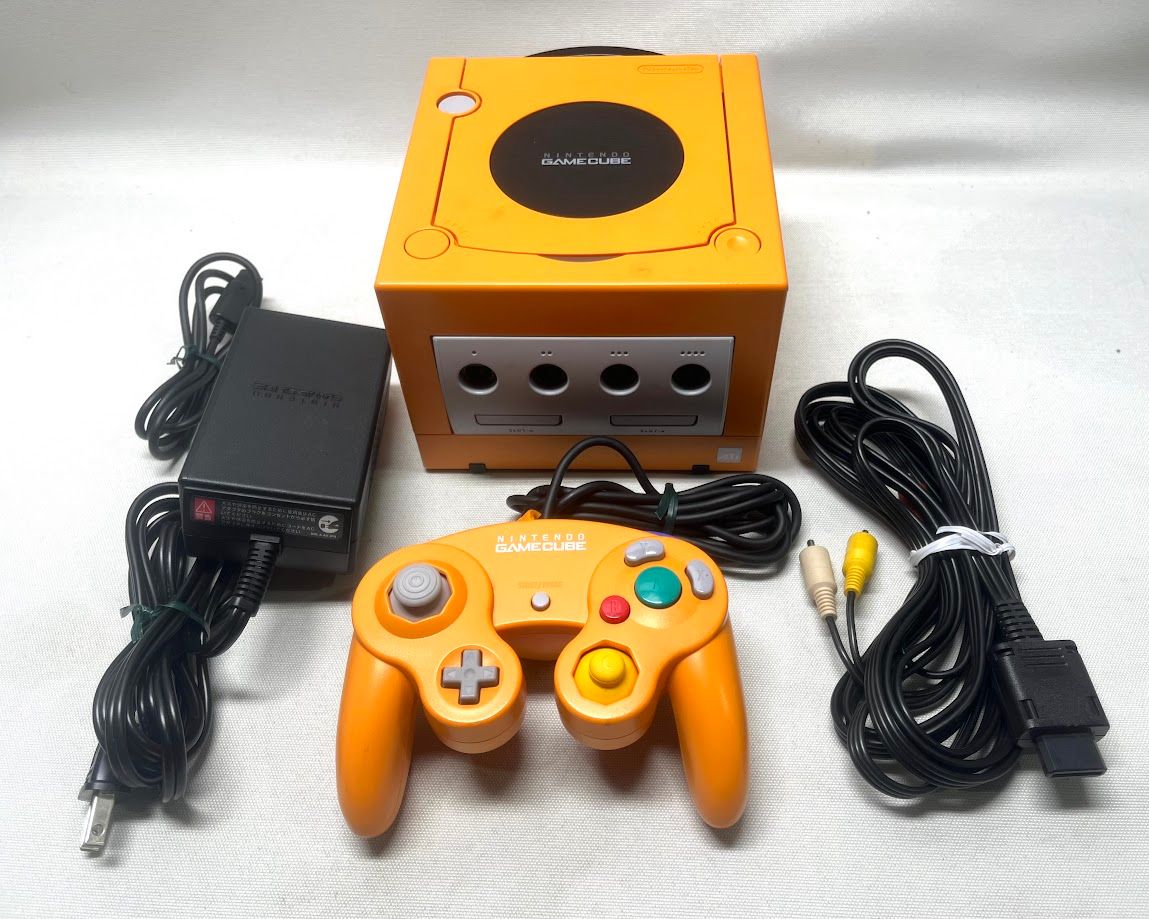 NINTENDO GAMECUBE オレンジ