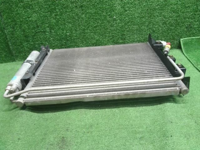 コンデンサー
