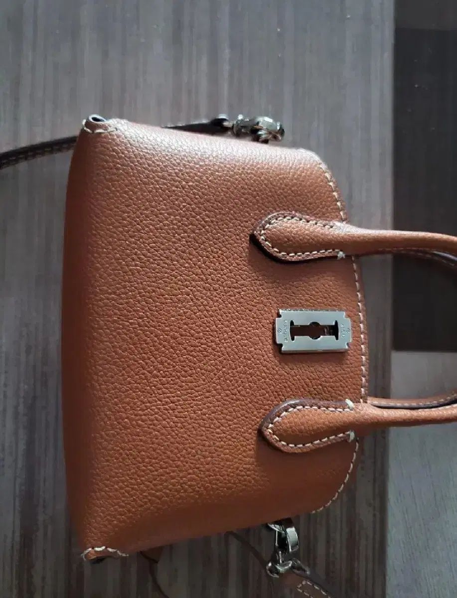 vunque トゥー トーク 헐밋 ミニ ブラウン