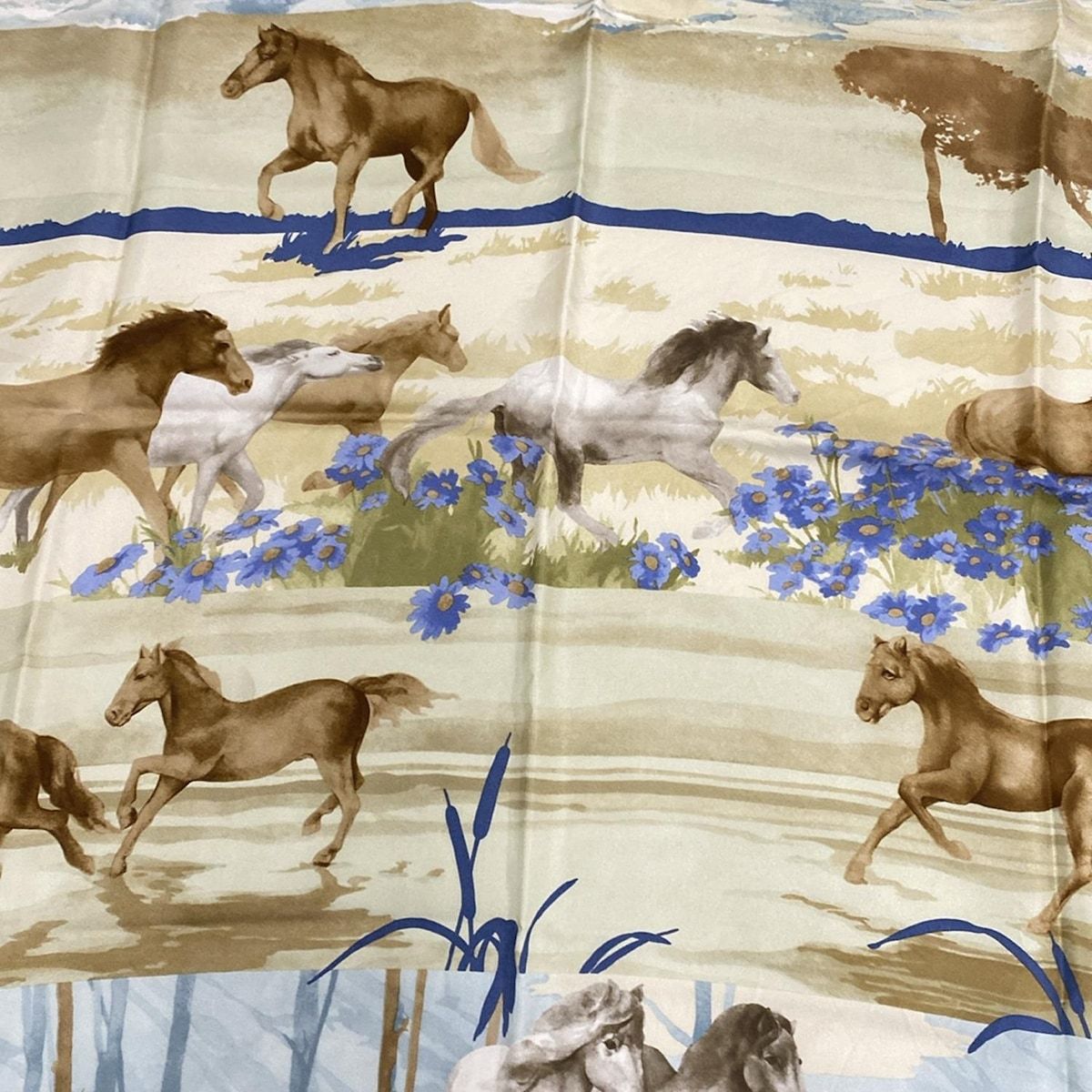 FERRAGAMO/SalvatoreFerragamo(サルバトーレフェラガモ) スカーフ美品