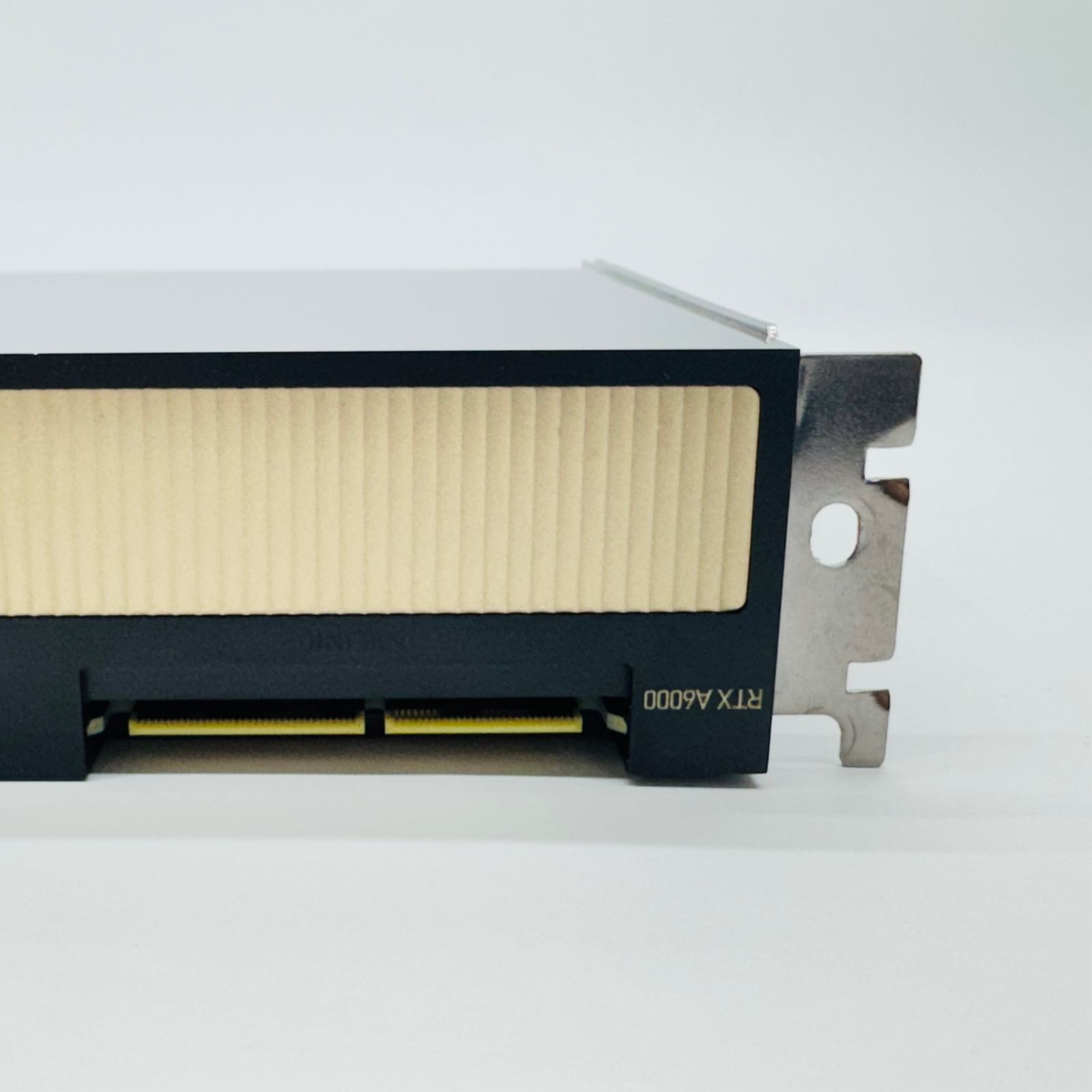美品 NVIDIA RTX A6000 (48GB GDDR6/PCIe4. 0) グラフィック