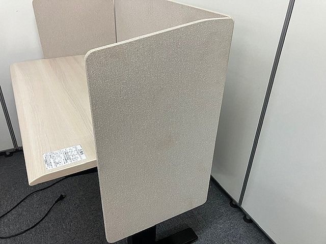 2019年製 オカムラ スイフト 幅950電動昇降デスク パネル付き 取り外しも可 平机 オフィス家具 机 在宅 テレワーク