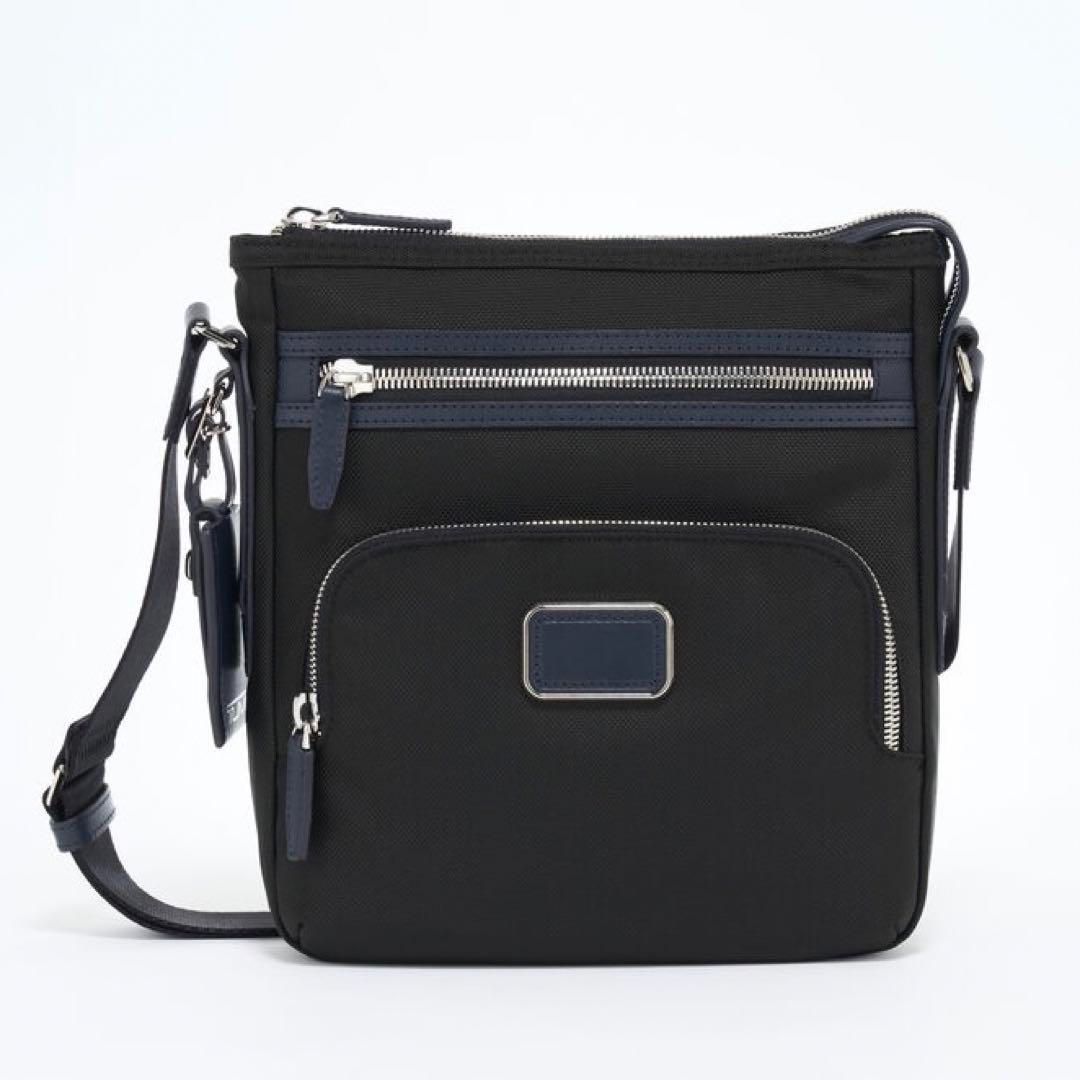 TUMI JARVIS682421ノース・サウス・クロスボディブラック/ネイビー  