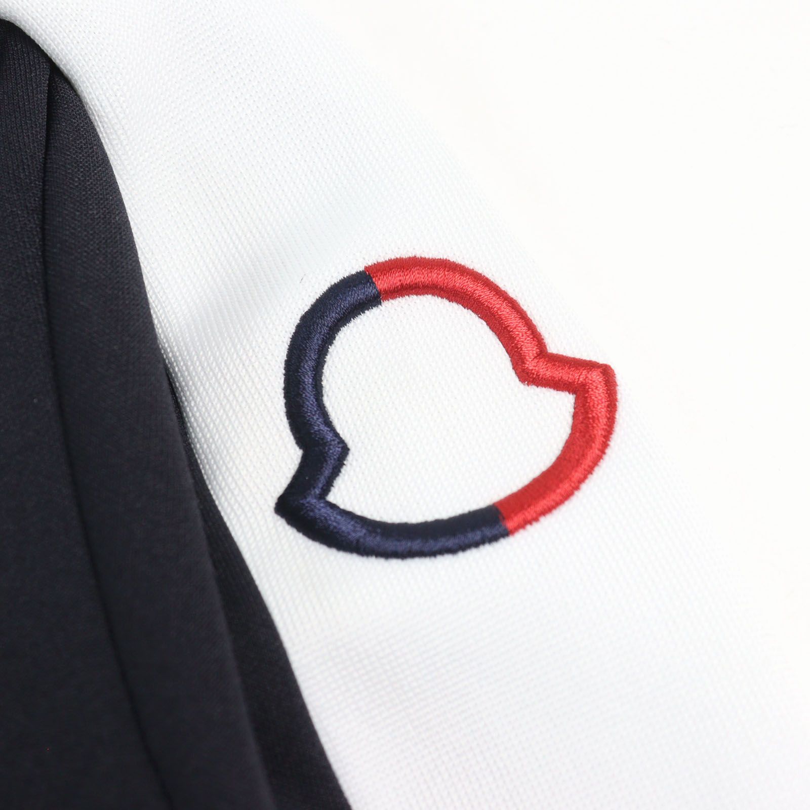 極美品○MONCLER モンクレール 2022年製 I10918G00007 899A1