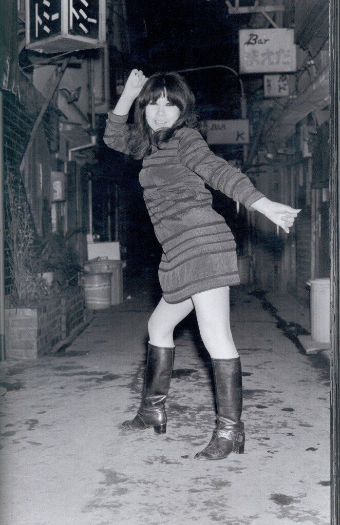 中古】渡辺克巳 サイン入り hot dog 新宿1999-2000 初版 渡辺克己 Hot