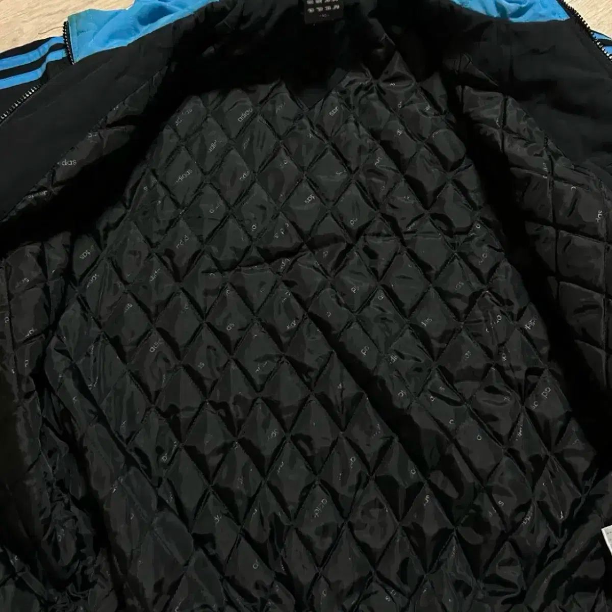 adidas アディダス