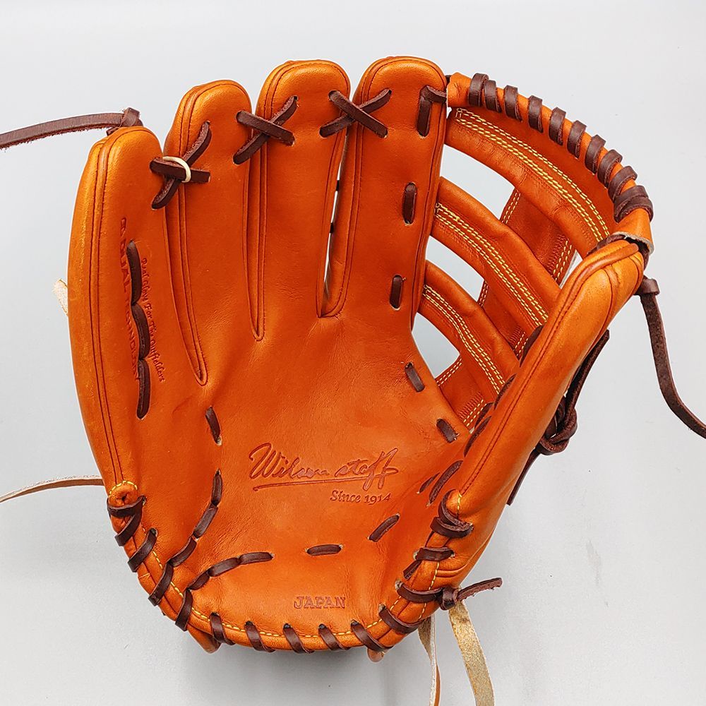 新品 (高校野球対応)】 ウイルソン 硬式グローブ / 外野手用