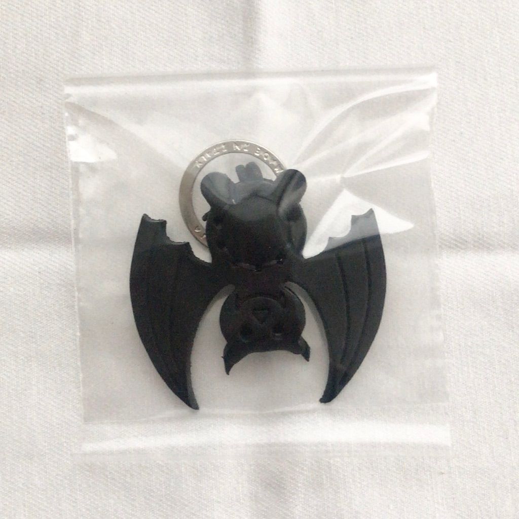 La Cuoieria トスカーナレザー 牛革キーホルダー コウモリ 黒