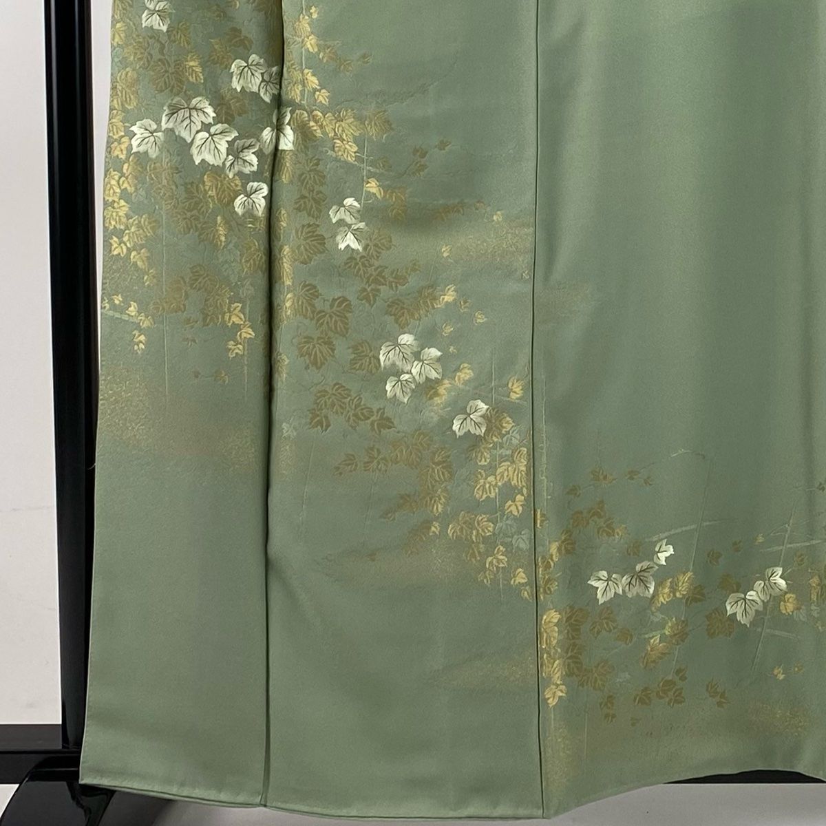 色留袖 身丈162cm 裄丈66cm M 袷 葉柄 金糸 刺繍 薄緑 正絹 秀品 一つ紋