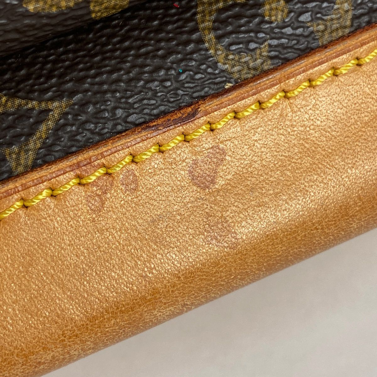 Vuitton モンスリ