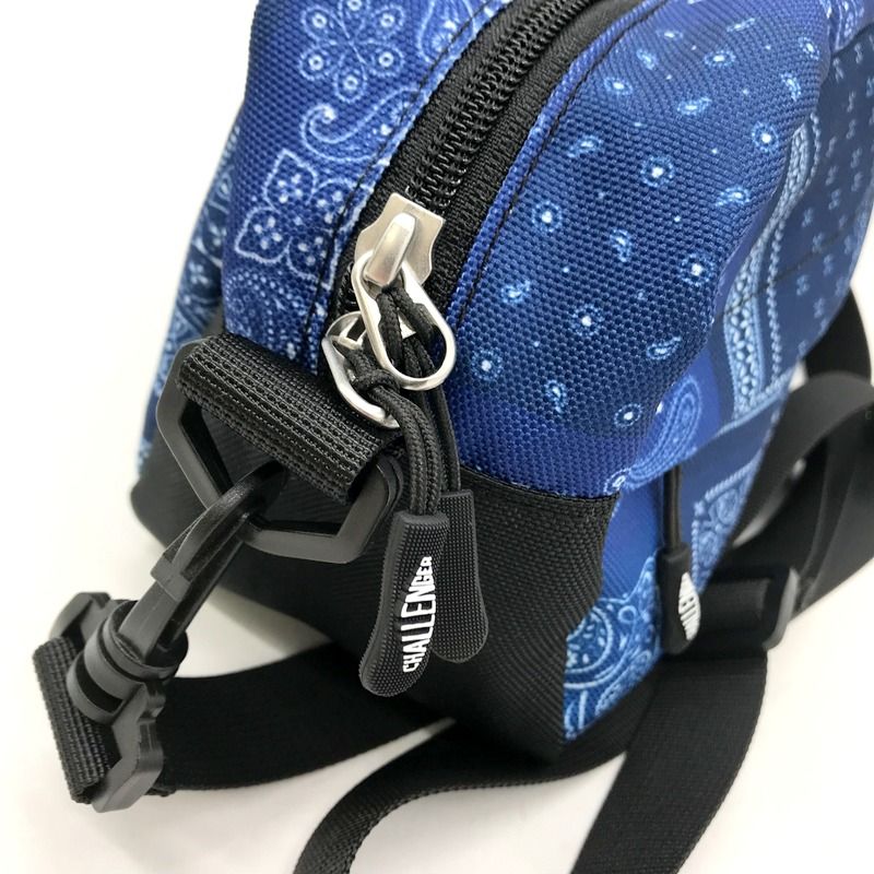 CHALLENGER ショルダーバッグ 美品 CLG-AC 022-014 バンダナ柄 BAG SHOULDER POUCH ミニバッグ コンパクト  旅行チャレンジャー 鞄 B11246◇ - メルカリ