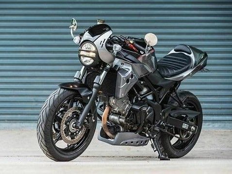 SV650 ラジエターサイドパネル 受注製造 - メルカリ