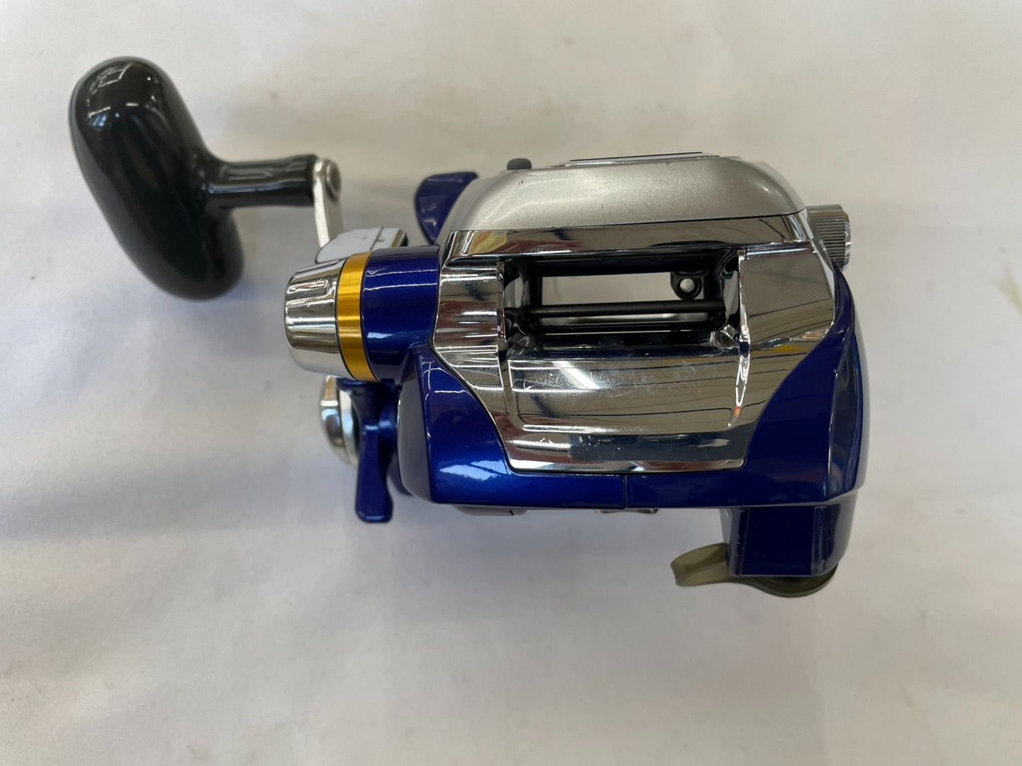 ジャンク品 ダイワ ハイパータナコン400FBe 電動リール 船リール