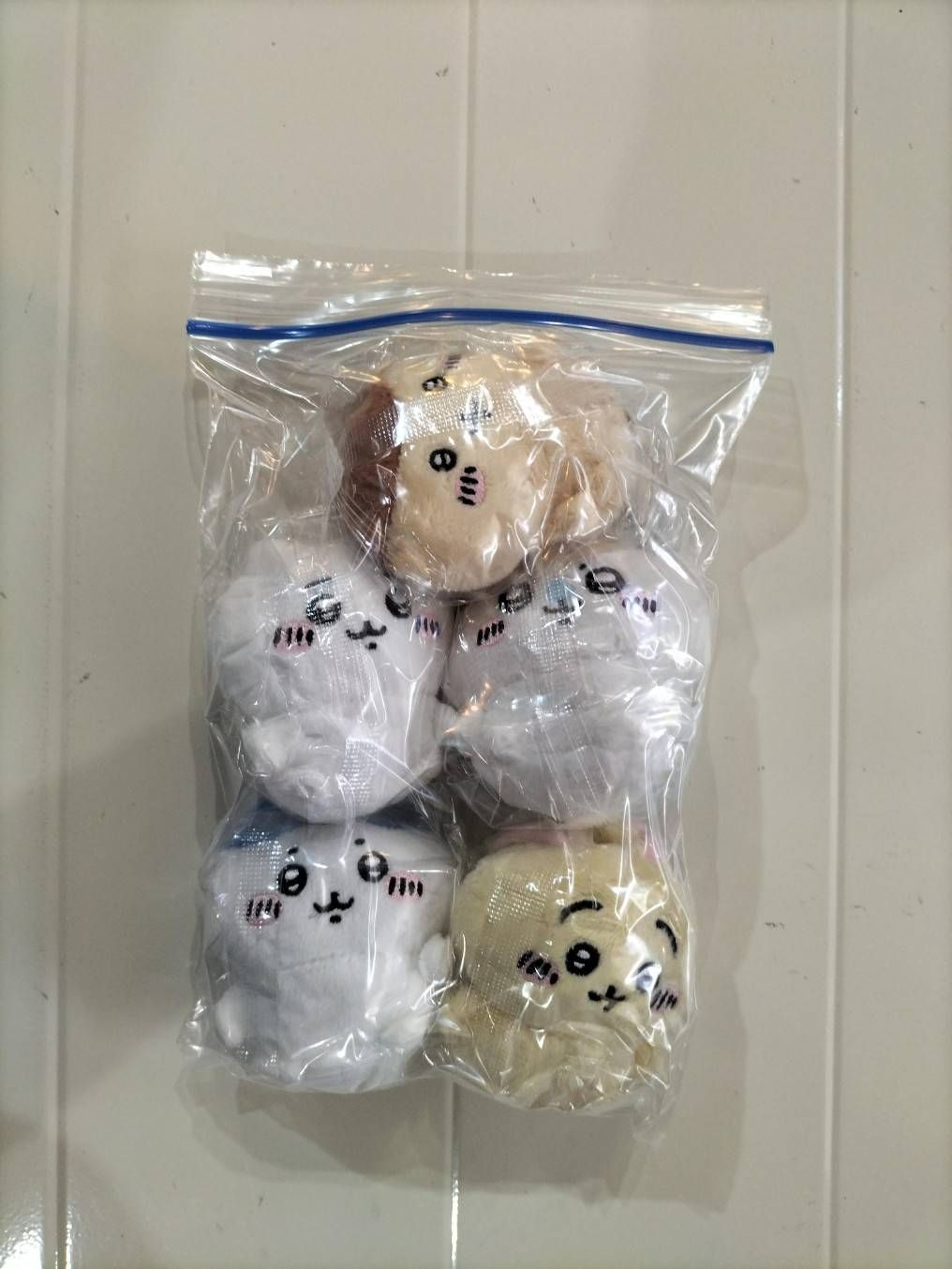 ちいかわ お座りぬいぐるみ 全5種コンプリートセット - メルカリ