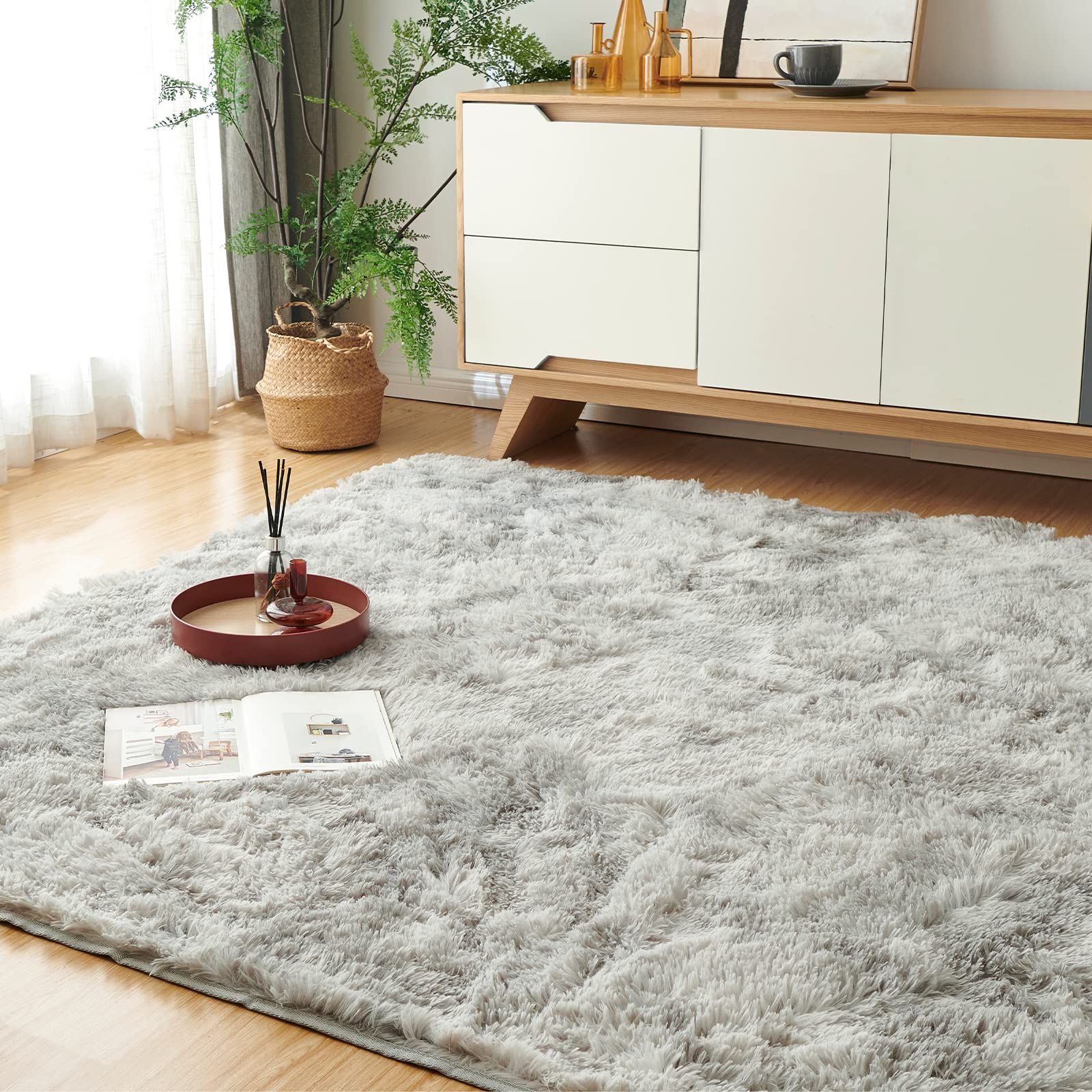【人気商品】120×180cm 滑り止め付 洗える 絨毯 防ダニ 長方形 抗菌 ラグマット 防臭 シャギーラグ オールシーズン快適に使用 床暖房 カーペット ホットカーペット対応 ラグ ふわふわ肌触り Ke