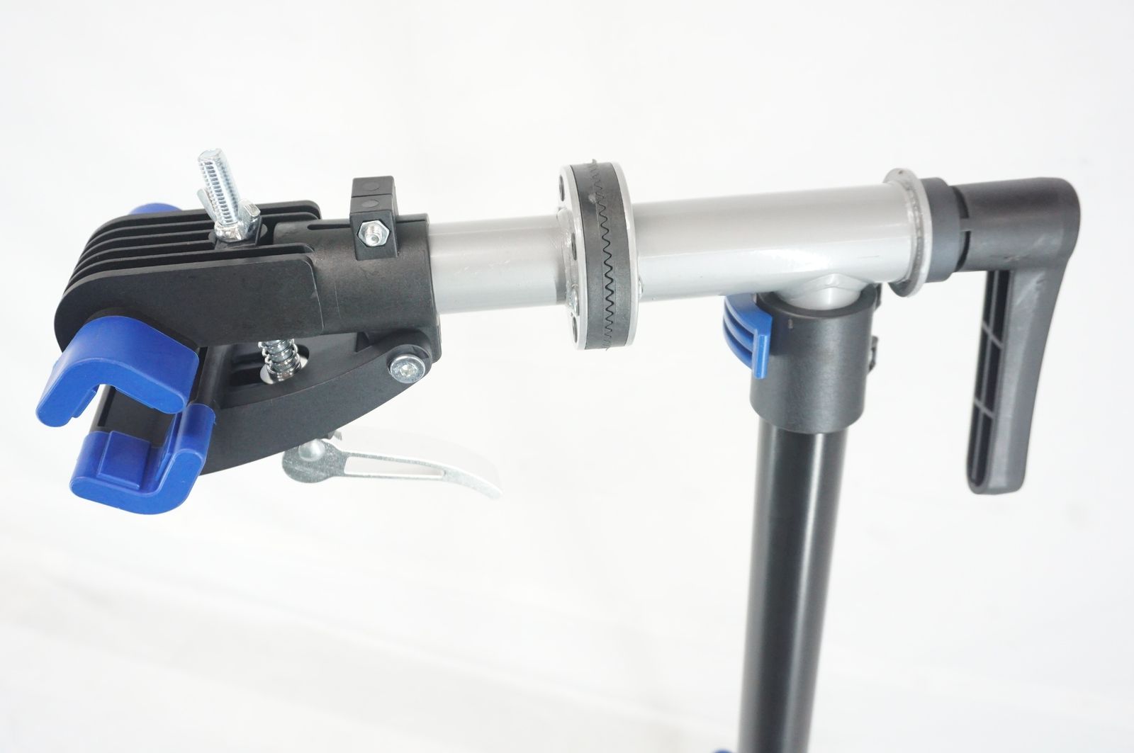 メンテナンススタンド バイチャリ阪急塚口店