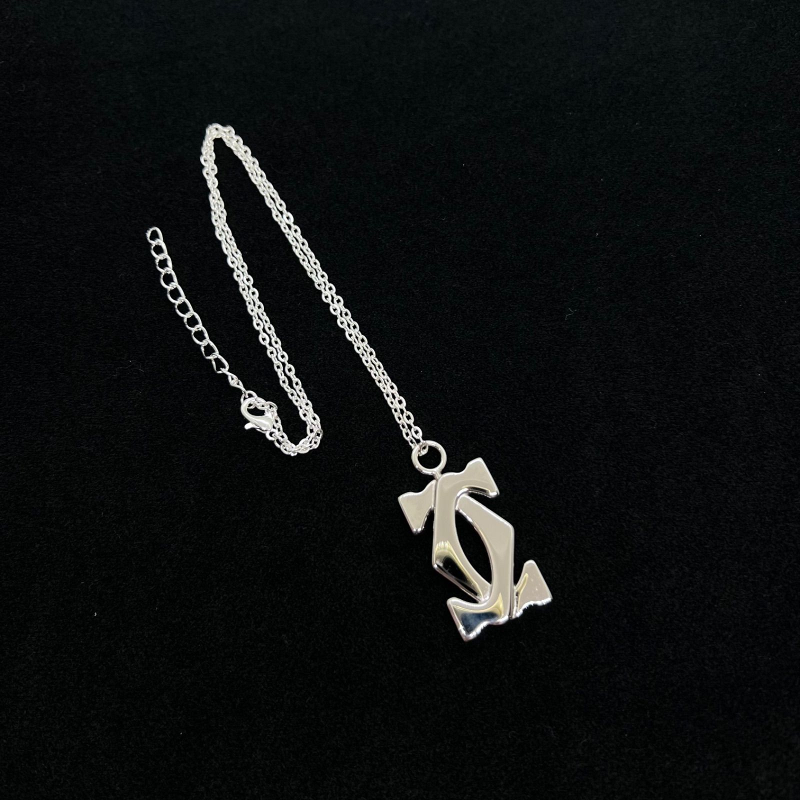 Cartier カルティエ シルバー チャーム キーホルダー ネックレストップ Cartier カルティエ シルバー チャーム キーホルダー ネックレス
