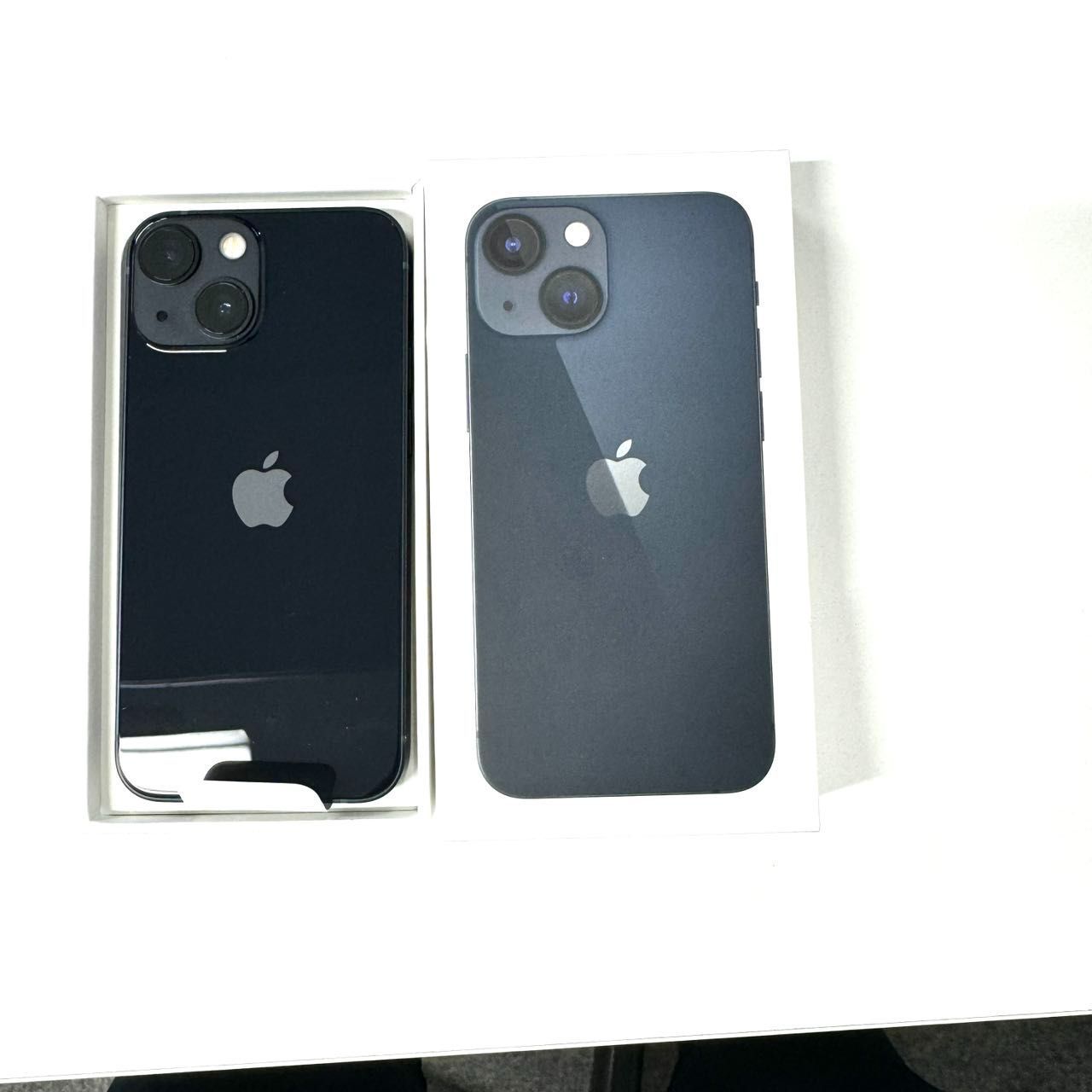 未使用品 SIMフリー iPhone 13 mini 128GB ミッドナイト 一括〇
