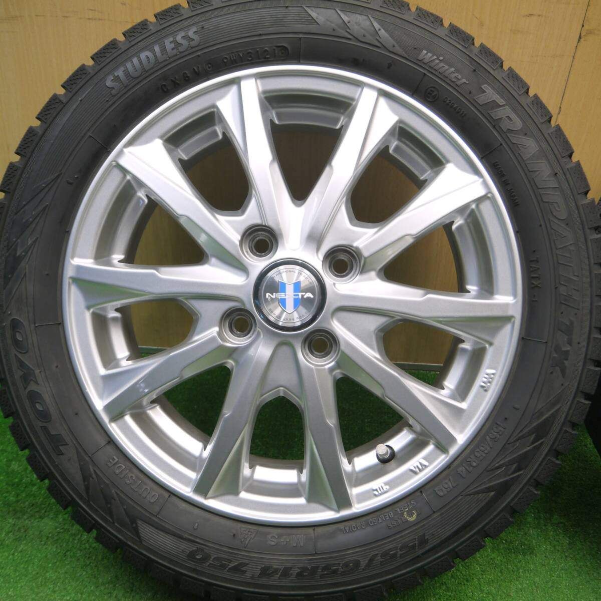 バリ溝！9.5分以上☆スタッドレス 155/65R14 ダンロップ ウインター 