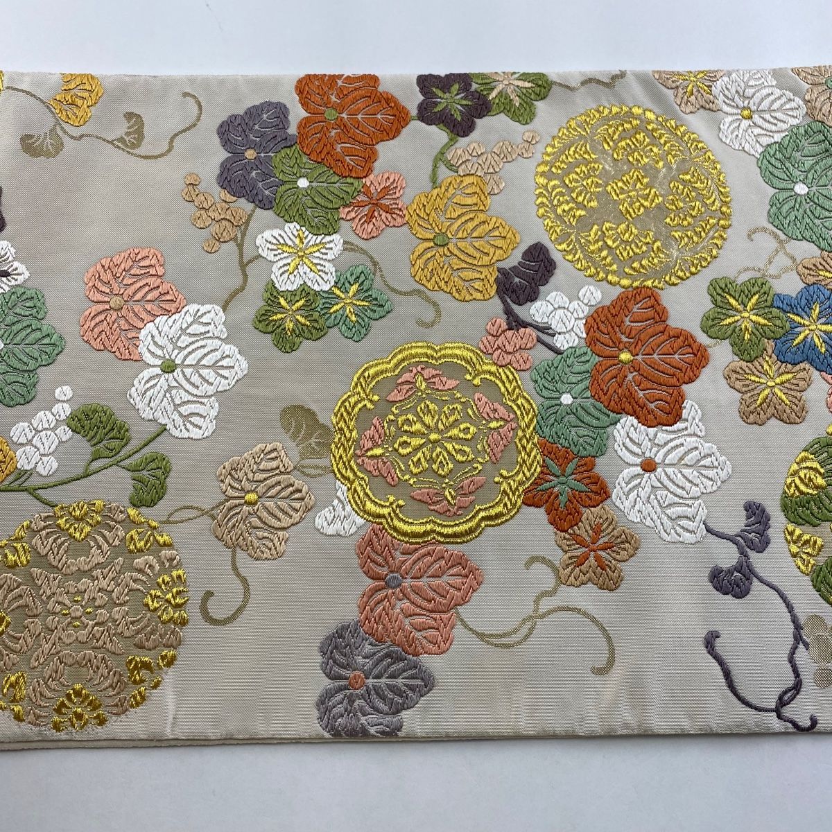 袋帯 美品 秀品 葡萄唐草 華文 金糸 唐織 ベージュ 六通 正絹