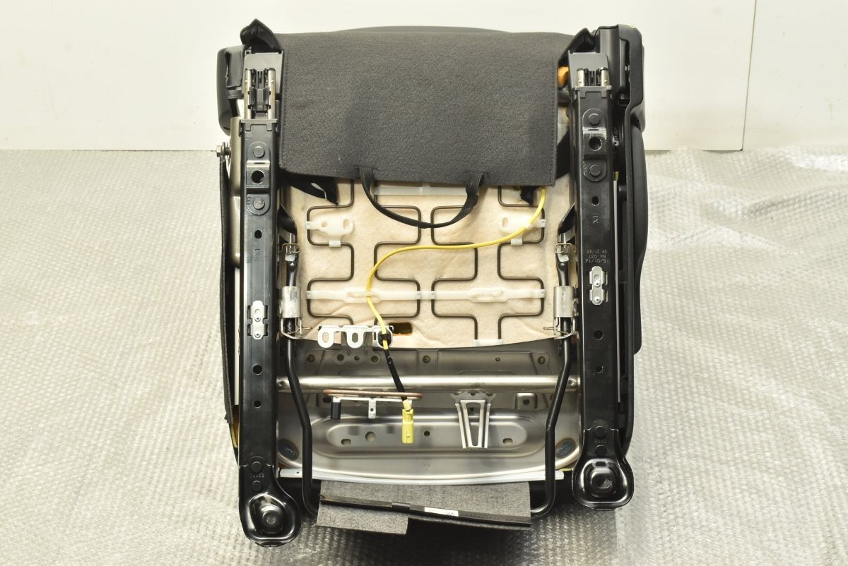 シートレール トヨタ 86 ZN6 12&frasl;04〜21&frasl;04 【美品】トヨタ ZN6 86 前期 GT 純正 シート１脚 右側 運転席側 ドライバーズシート 即納可能 送料別途見積もり商品 ノーマル戻し 交換用 運転席用 助手席