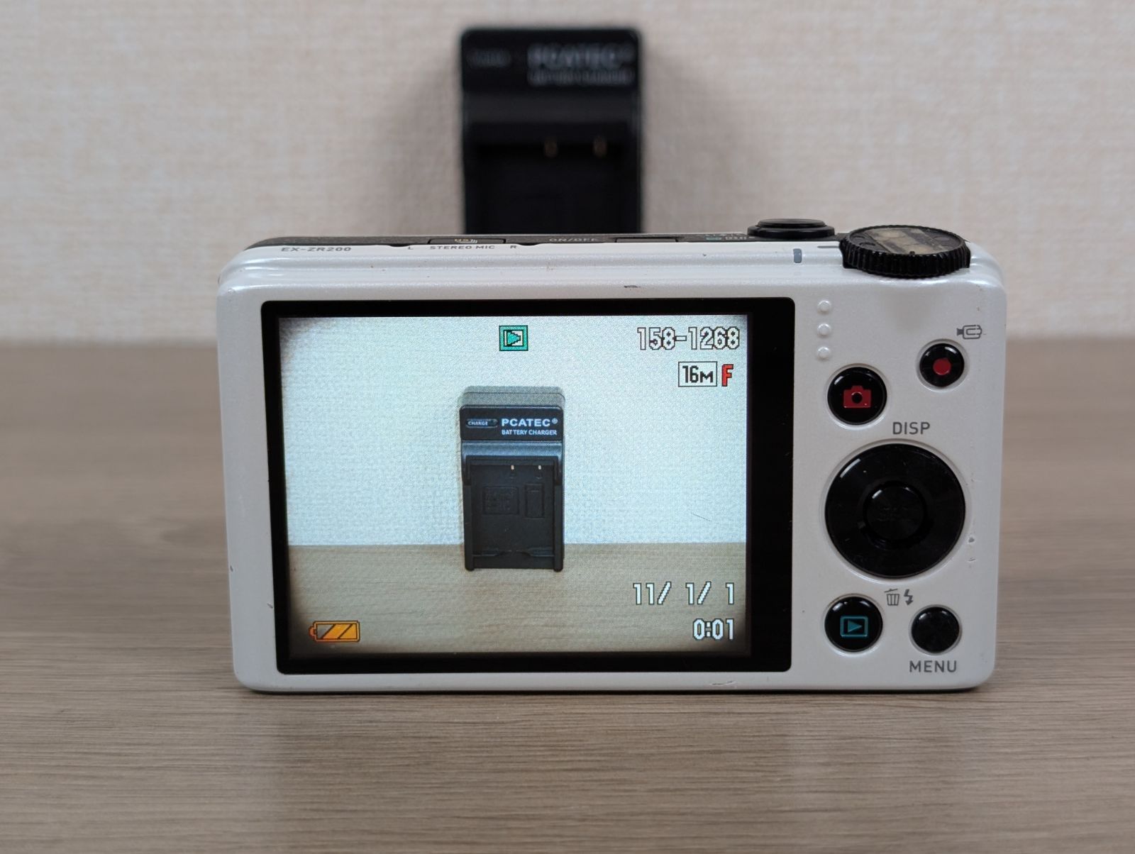 動作良好】CASIO EXILIM EX-ZR200 ホワイト ハイスピード撮影OK